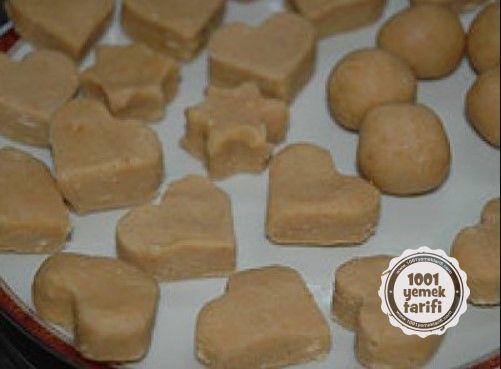 pasta suslemek modelleri-cikolata ile pasta susleme-meyveli pasta-tabagi nasil kolay suslenir-teknikleri yontemleri