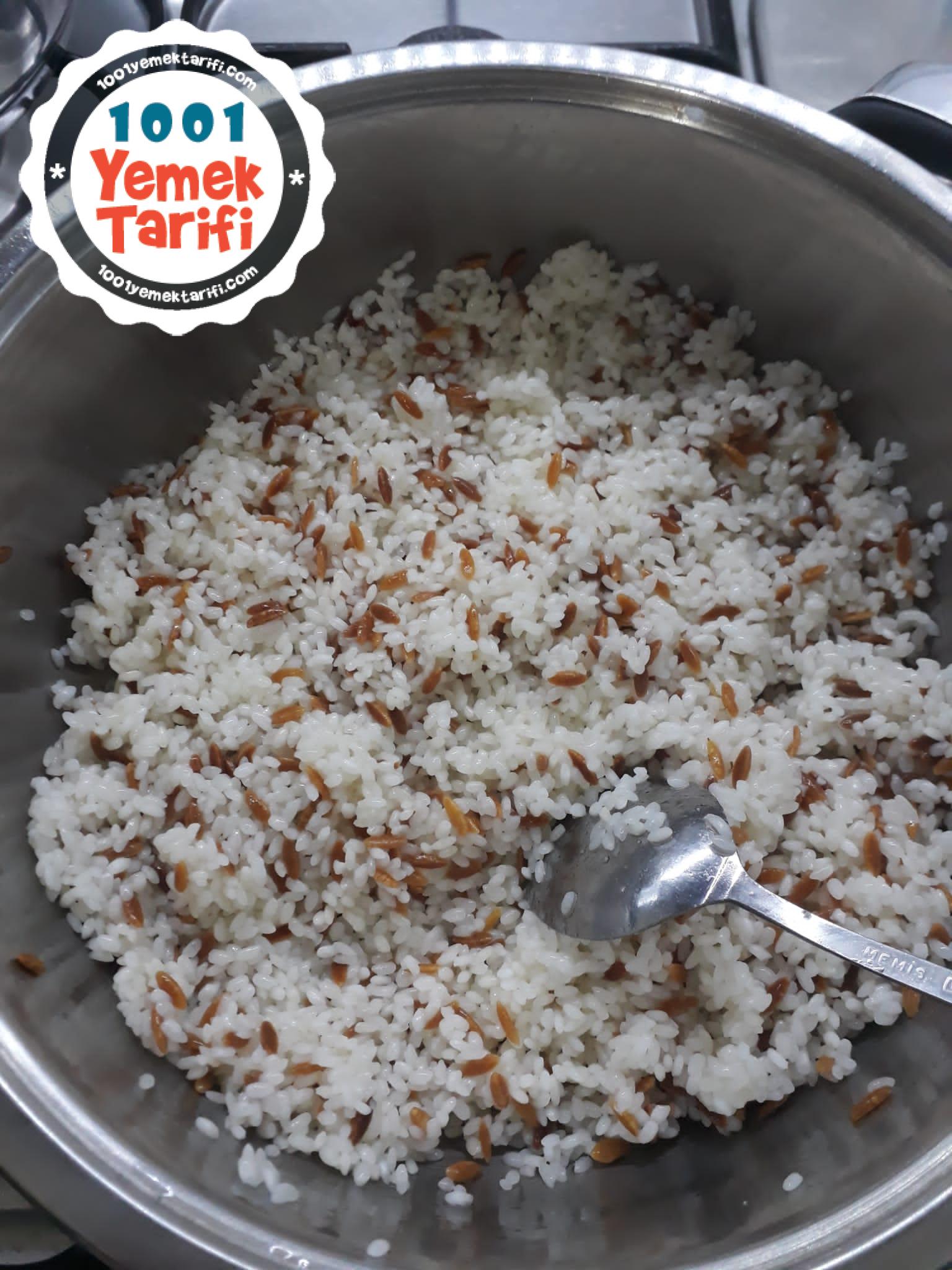 şehriyeli pirinç pilavı tarifi