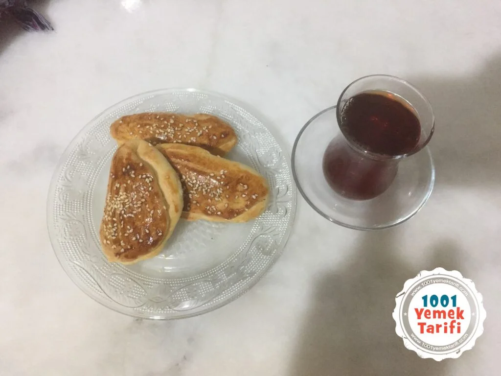 peynirli poğaça tarifi-mayalı poğaça nasıl yapılır-kaç kalori-1001yemektarifi