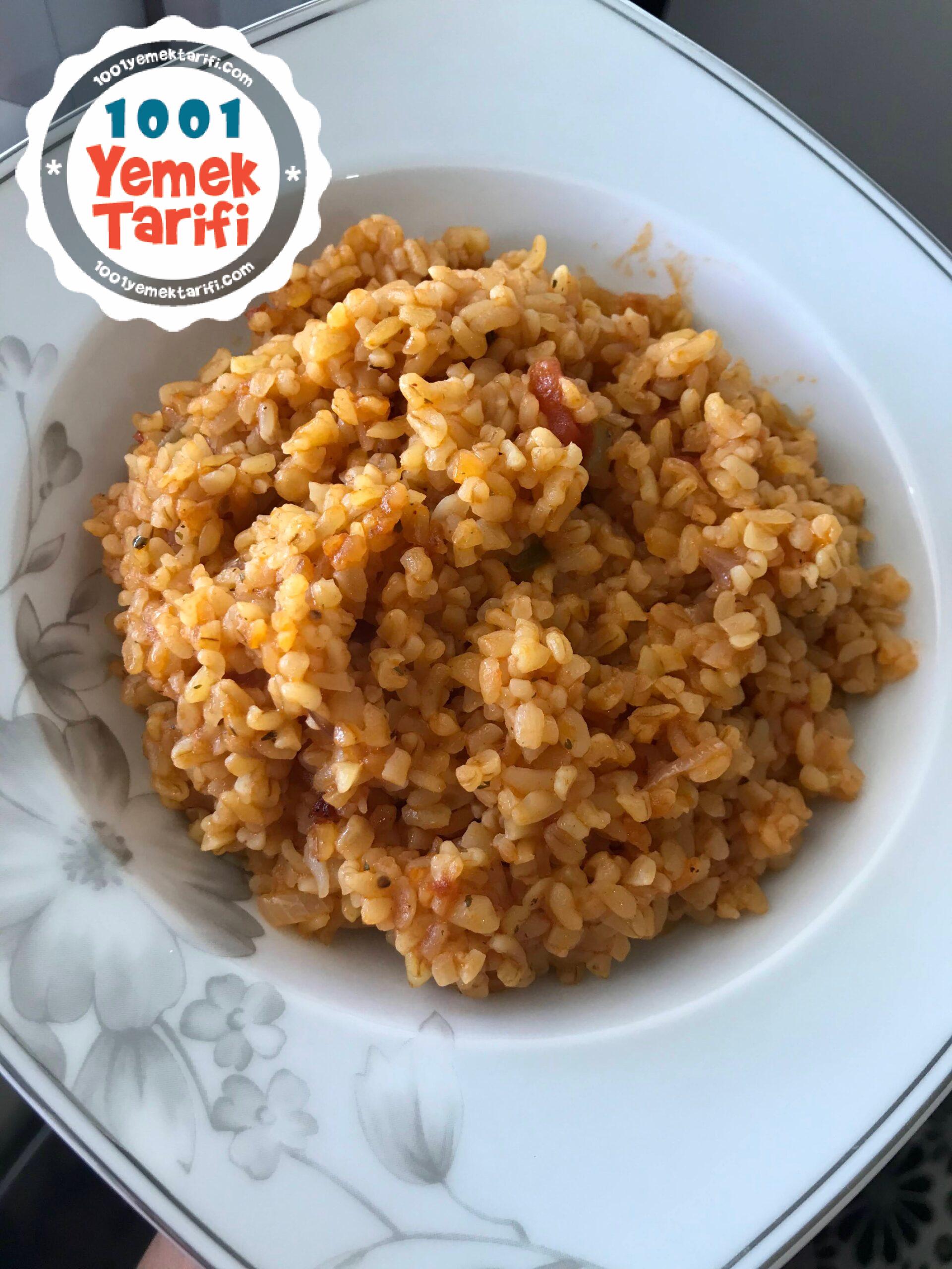 Fotoğraflı Tam Ölçülü: Sebzeli Bulgur Pilavı (meyhane pilavı)