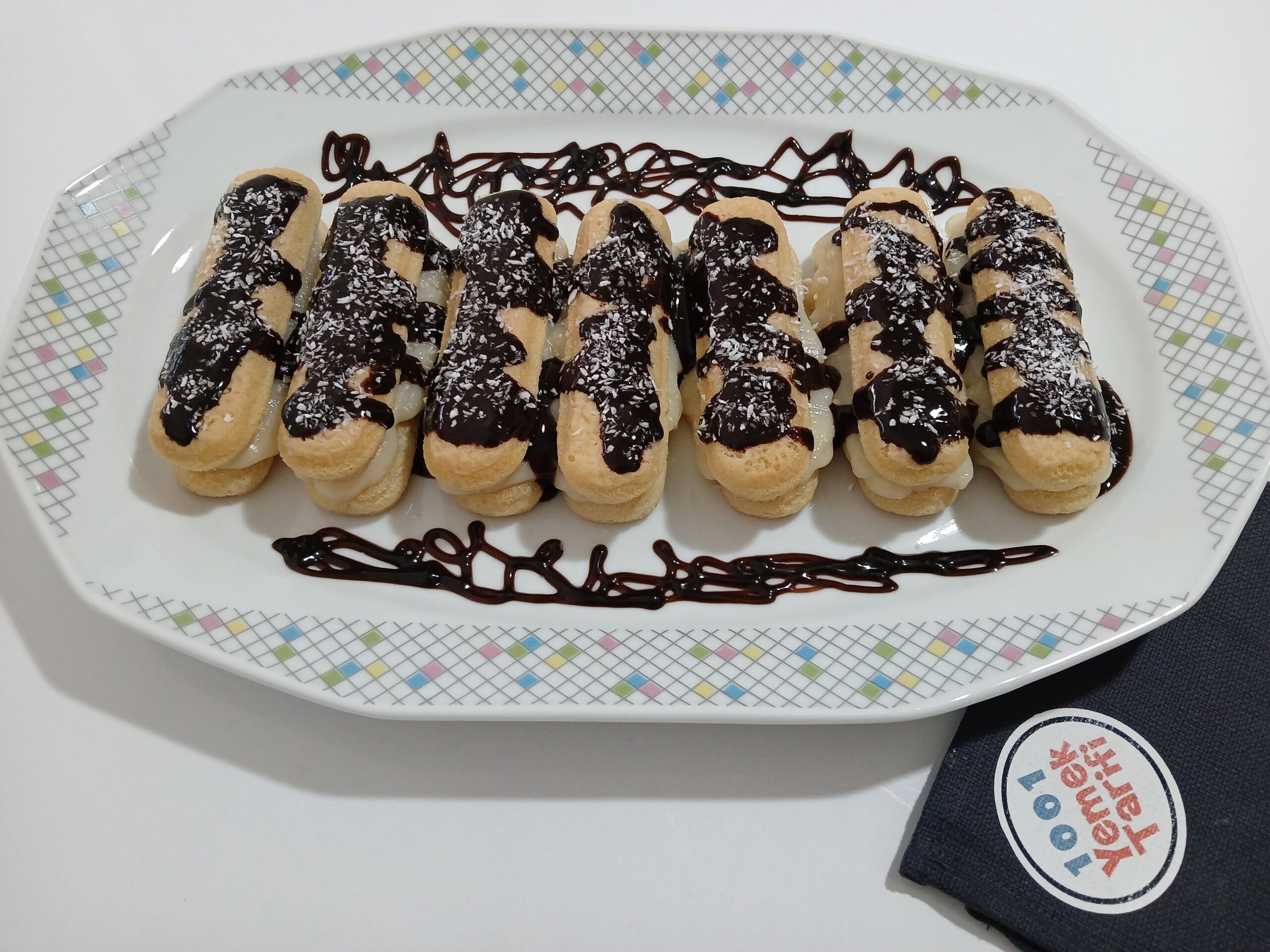 çikolatalı kedidilli ekler pasta