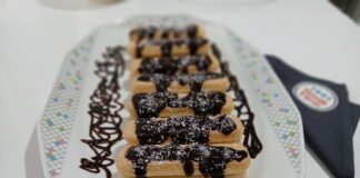 çikolatalı kedidilli ekler pasta