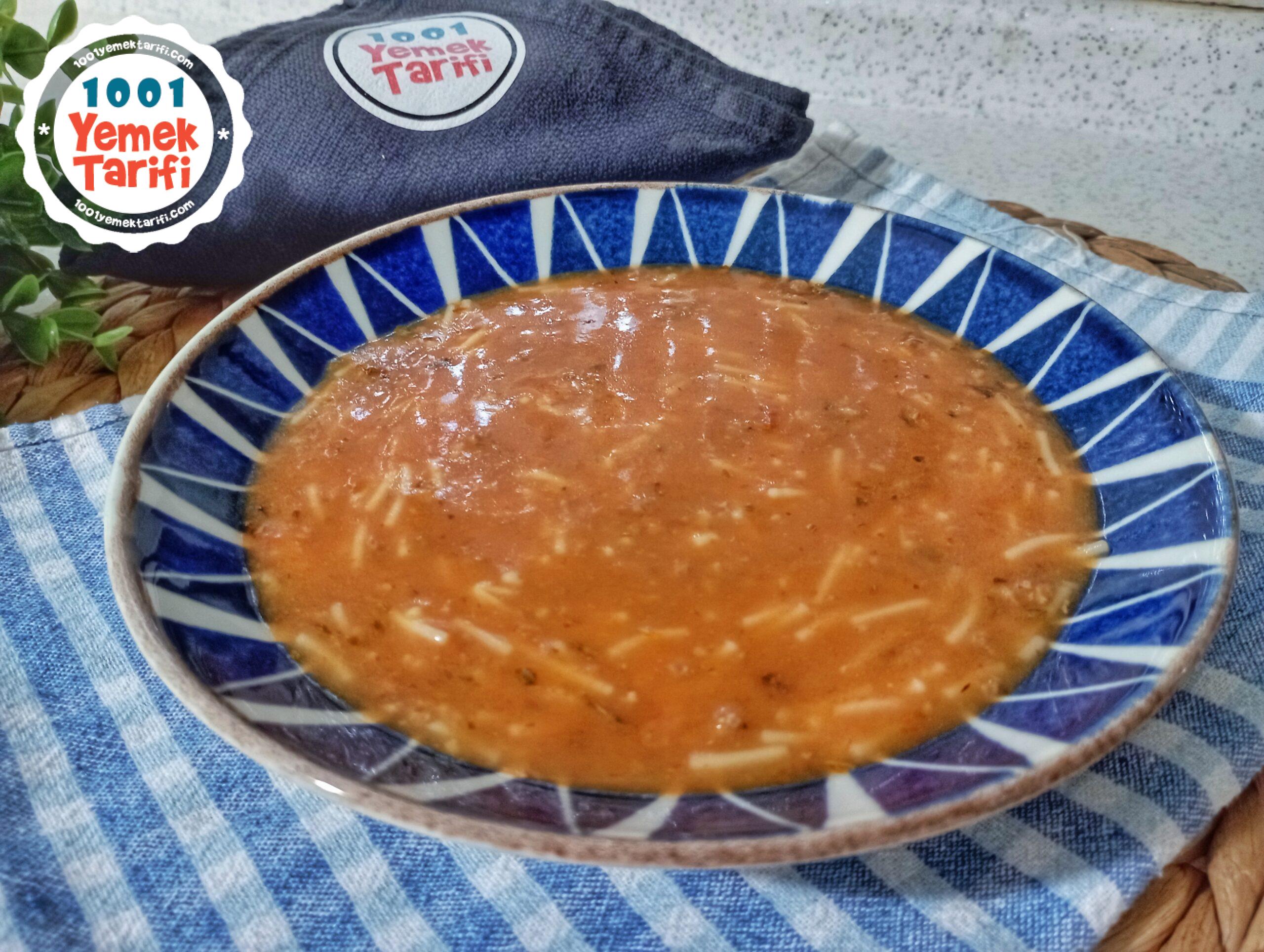 Kıymalı Tel Şehriye Çorbası
