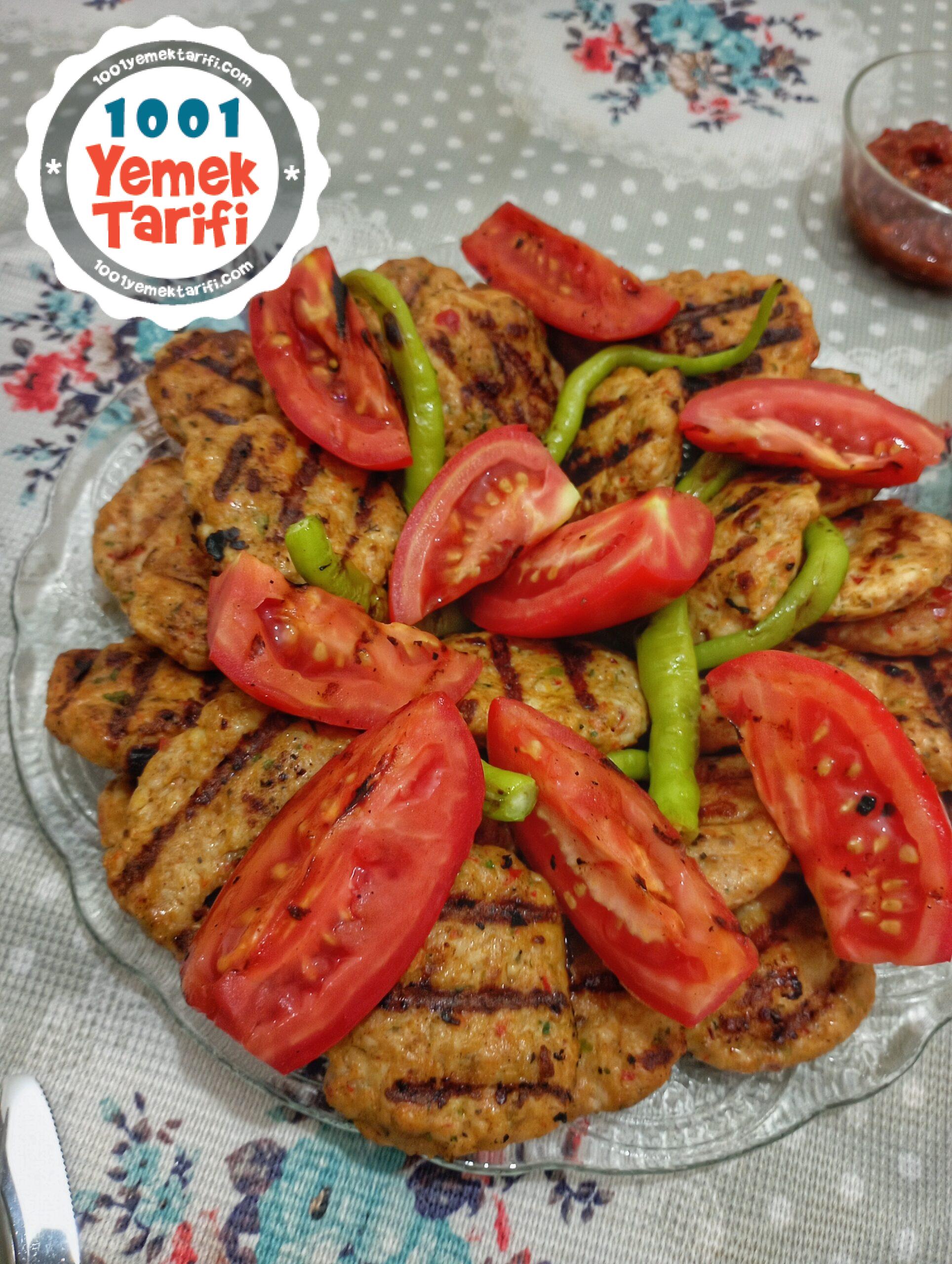 Sebzeli Tavuk Köftesi Tarifi