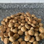 Lokmalık bayatlamayan çörek otlu tuzlu kurabiye