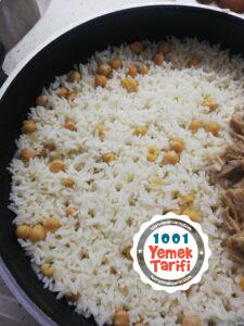 nohutlu pilav tarifi-etli nohutlu pilav nasıl yapılır