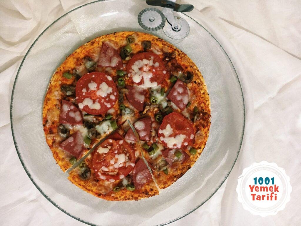 Lavaş Pizza Tarifi (nasıl yapılıkaç kalori) 1001YemekTarifi