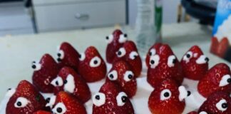 çilekli pasta tarifi-ev yapımı kolay çilekli pasta nasıl yapılır-kaç kalori