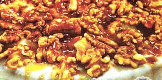 Nefis-Kek-Tarifi-Cevizli-ve-Kahveli-Kek-Yapimi-kac-kalori-ve-besin-degeri-1001yemektarifi