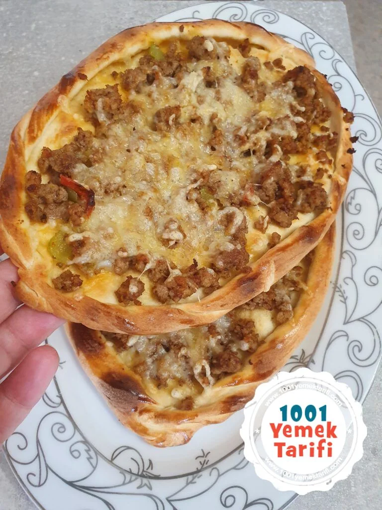 Kıymalı Pide Tarifi