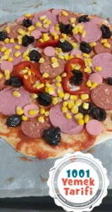 evde karışık pizza yapımı tarifi