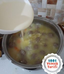 ekşili köfte tarifi yapımı nasıl yapılır-kac kalori-kolay püf noktası-1001yemektarifi