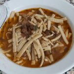 kesme çorbası tarifi-erişte çorbası yapımı nasıl yapılır kaç kalori