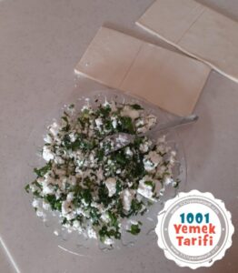 Milföy Hamurundan Susamlı Simit Börek Yapımı tarifi nasıl yapılır kaç kalori