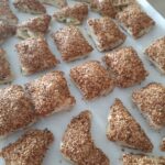 Milföy Hamurundan Susamlı Simit Börek tarifi