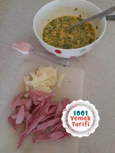 Pizza Görünümlü Omlet Tarifi yapımı nasıl yapılır