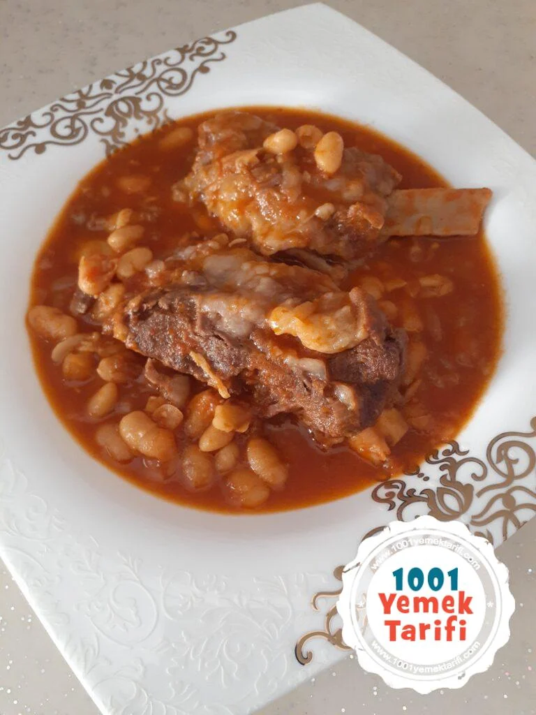 Kaburgalı Kuru Fasulye Tarifi etli