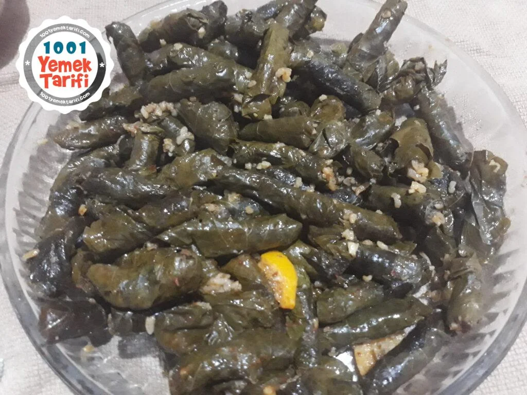 Kolay Yaprak Sarması Tarifi Nasıl Yapılır-kaç kalori-püf noktası