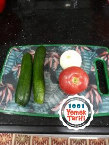 Çoban Salatası Nasıl Yapılır