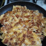 patatesli yumurta yapımı