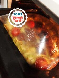 Fırın Poşetinde Sebzeli Et Yemeği tarifi nasıl yapılır