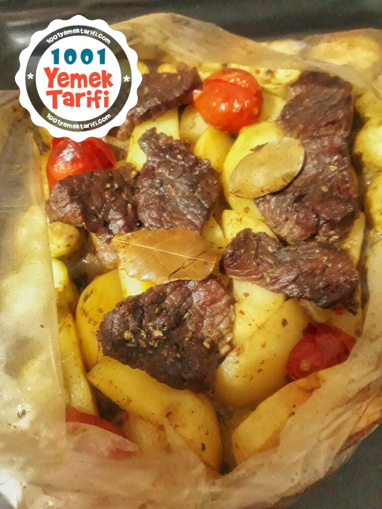 Fırın Poşetinde Sebzeli Et Yemeği tarifi nasıl yapılır