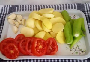 Fırında Nefis Tavuk Patates Tarifi