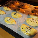 Pastane Usulü Mayalı Poğaça Tarifi