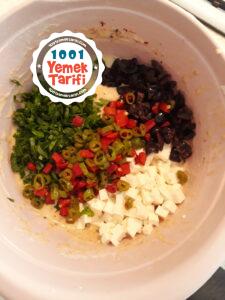 Tavada Tam Buğdaylı Tuzlu Kek Tarifi