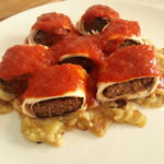 Közlenmiş Patlıcan Yatağında Beyti Kebap tarifi-nasıl yapılır-kaç kalori