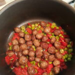 Köfte ve Mantar Soslu Makarna Yemeği