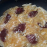 Sucuklu Kaşarlı Yumurta