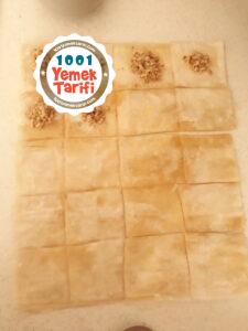 Baklavalık Yufkadan Bohça Baklava Tarifi