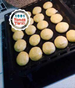 Karaköy Poğaçası tarifi