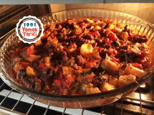 Fırında Kaşarlı Etli Patlıcan Yemeği