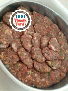 Kuru Köfte Nasıl Yapılır