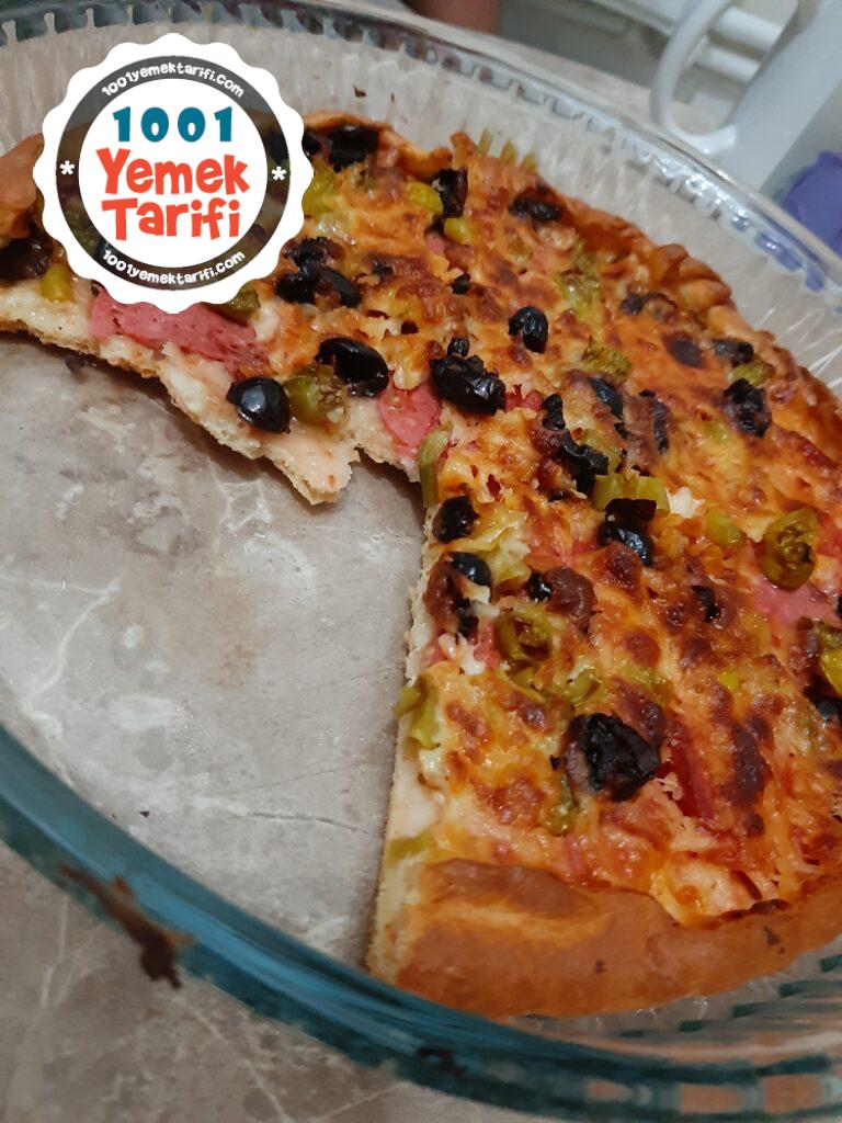Evde Kolay Pizza Yapımı