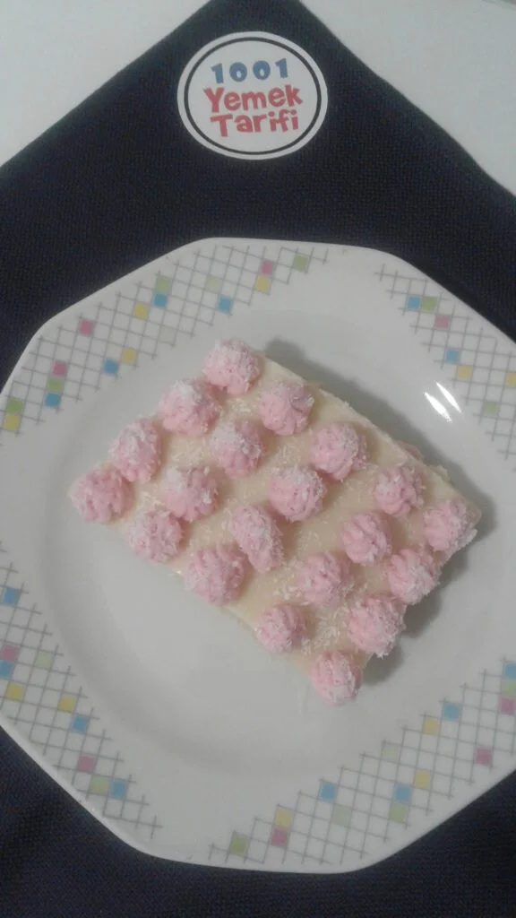 Bisküvili Pasta