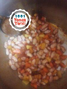 Zeytinyağlı Barbunya Pilaki tarifi