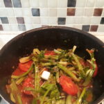 Zeytinyağlı Ispanak Kökü Yemeği