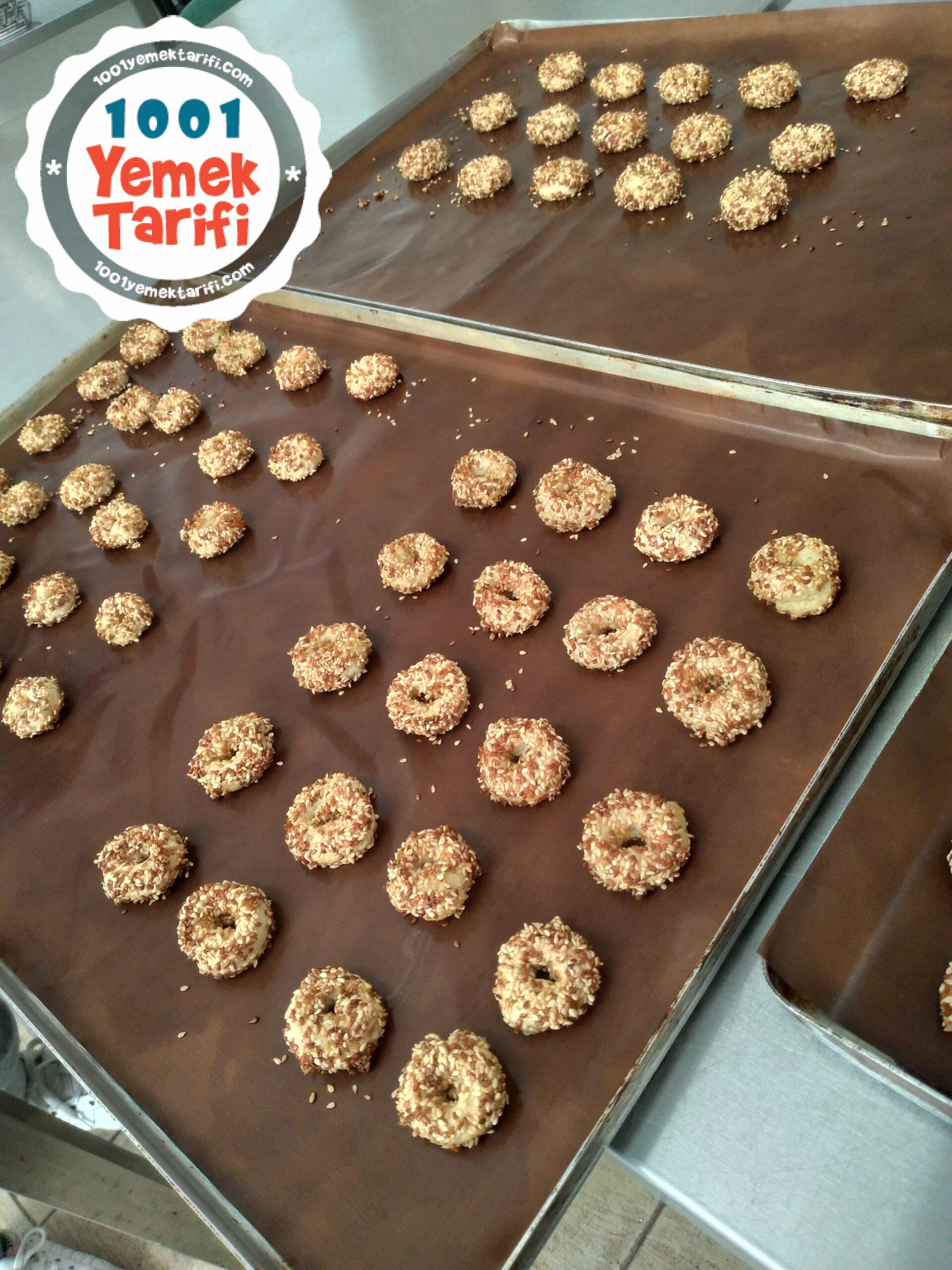 Susamlı Simit Nasıl Yapılır