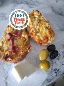 Bayat Ekmek Pizzası