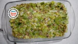 Fırında kıymalı Pırasa yemeği