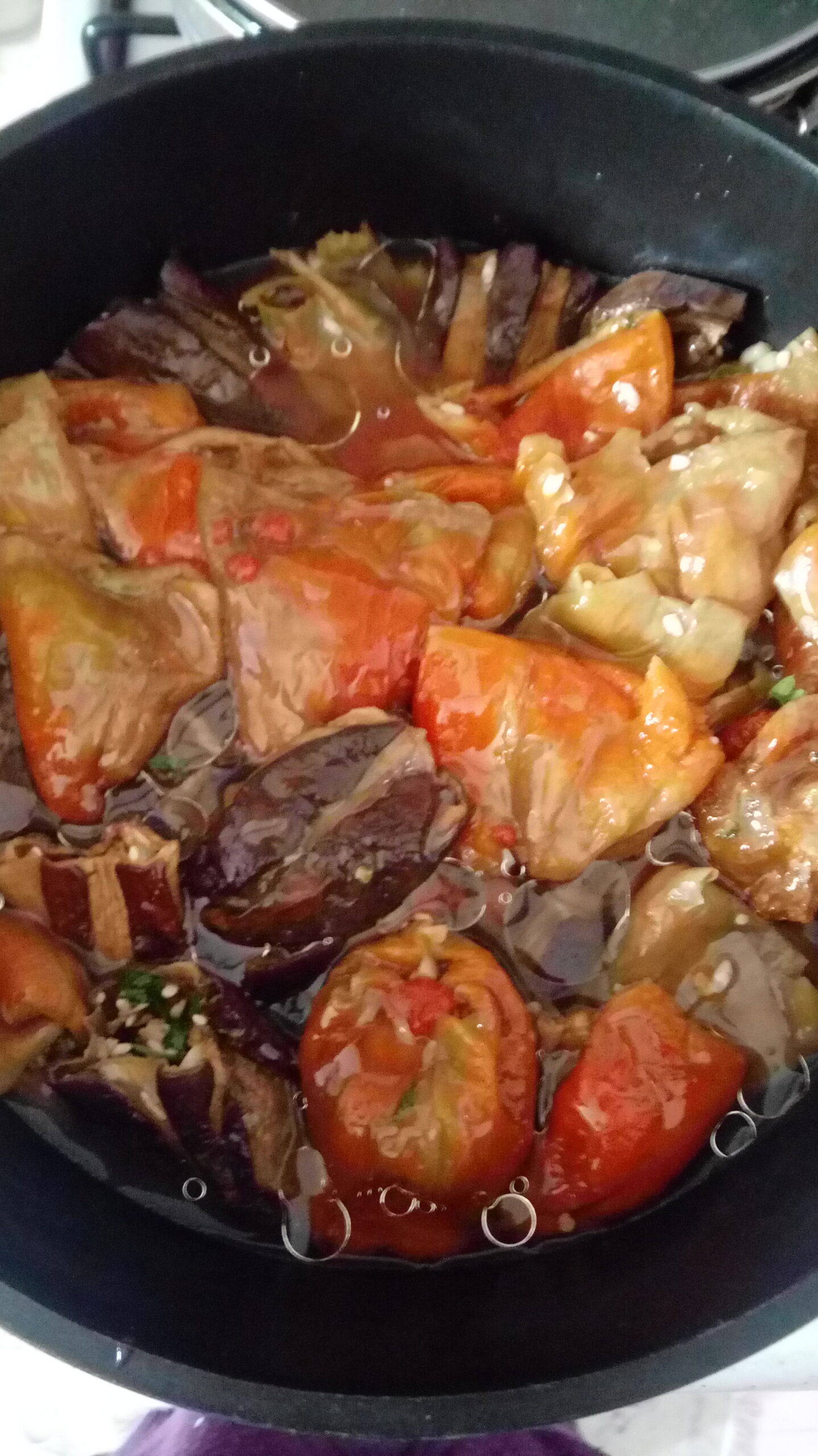 Ekşili Kuru biber patlıcan dolması tarifi