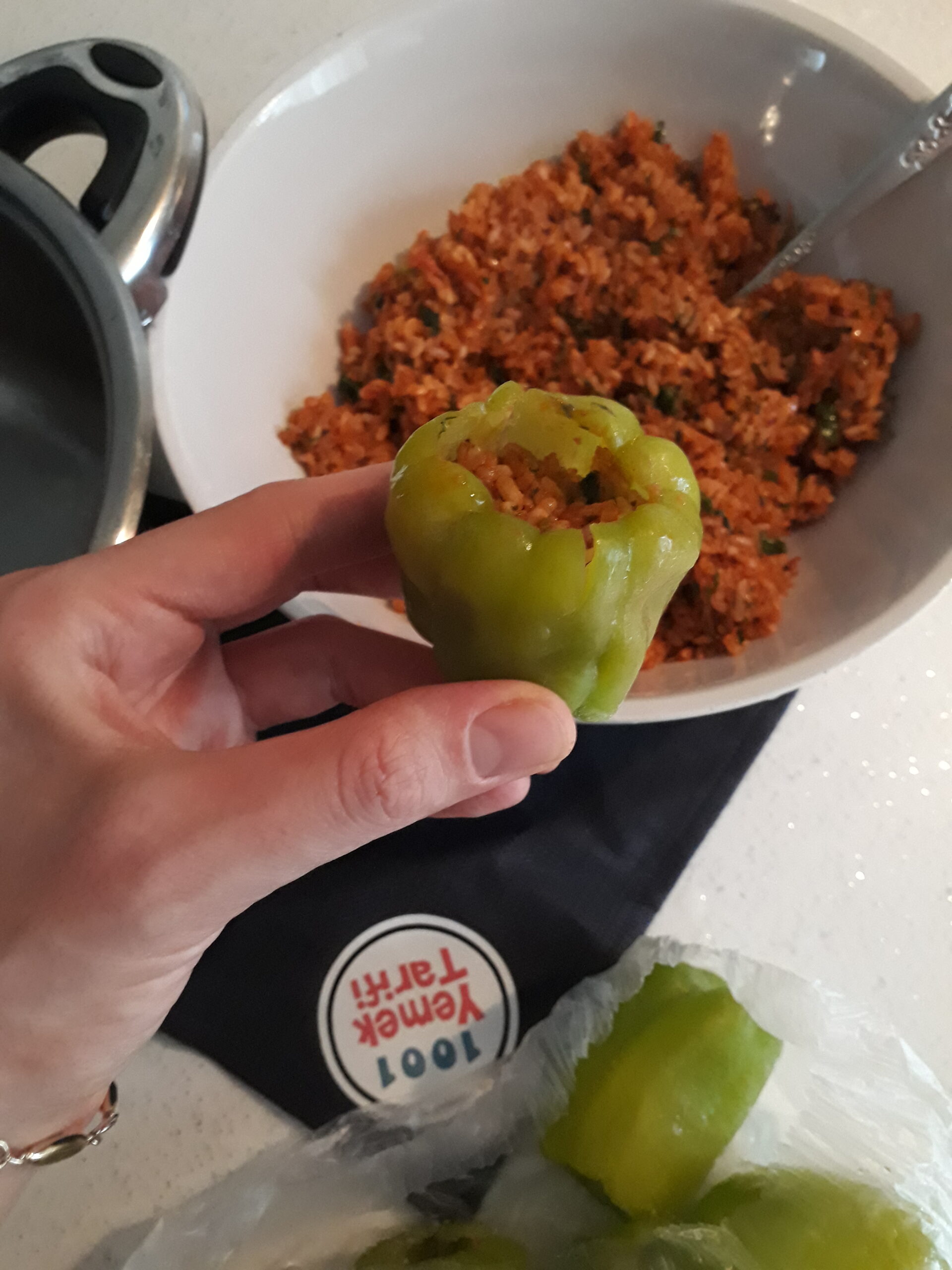 Zeytinyağlı Biber Dolması Yapımı