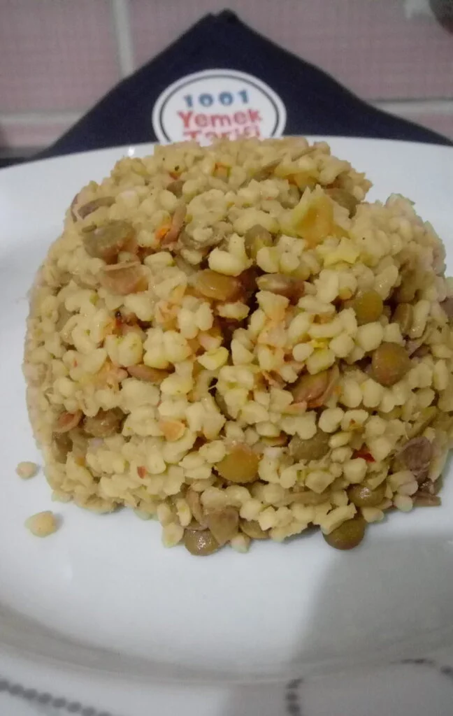 Yeşil Mercimekli Bulgur Pilavı Nasıl Yapılır