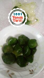 Çocuklar İçin Ispanaklı Pankek (Yeşil Pankek)