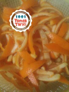 Portakal Kabuğu Şekerlemesi