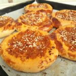 Acılı Ekmek Nasıl Yapılır