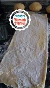 Sütlü Çıtır Çıtır El Açması Börek